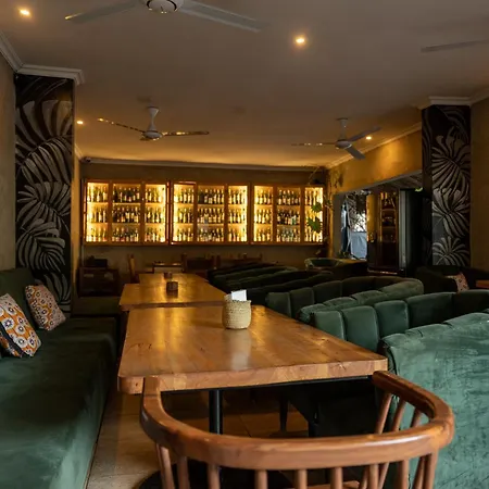 White House Hostels - Arusha-3